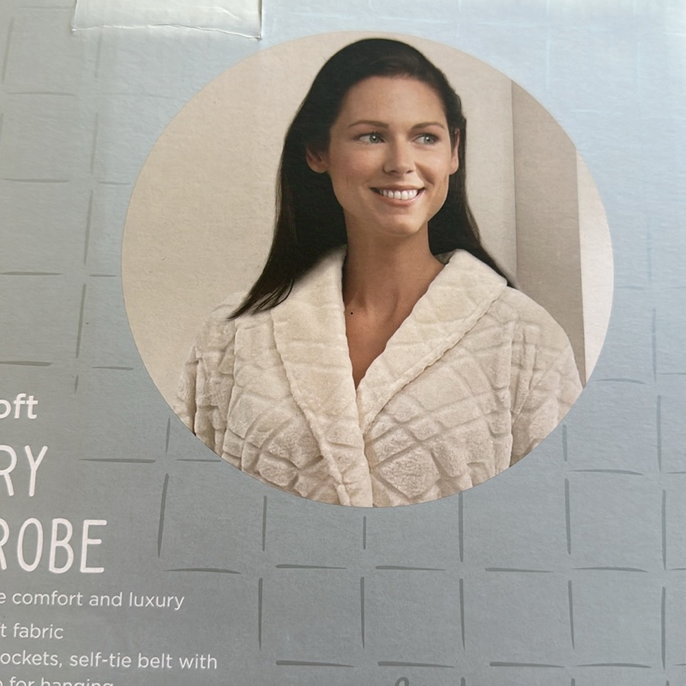 Luxury Robe by Wayland - Picture 3 of 5